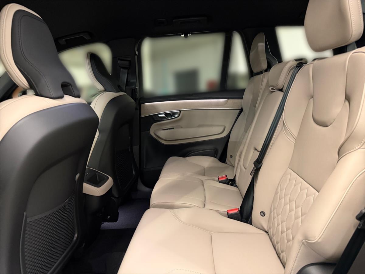 Volvo XC90 2,0 Plus Dark 6142 Volvo XC90 2,0 Plus Dark 6142