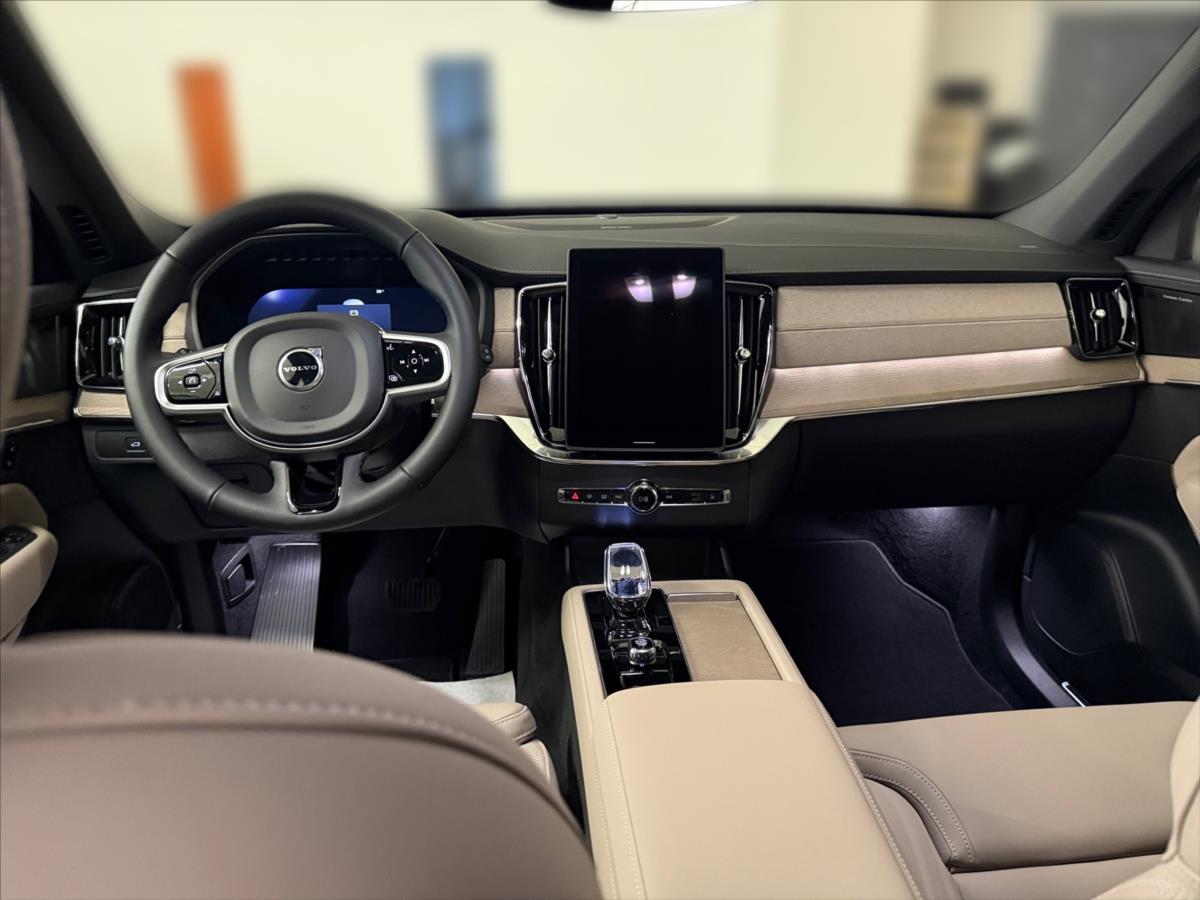 Volvo XC90 2,0 Plus Dark 6142 Volvo XC90 2,0 Plus Dark 6142
