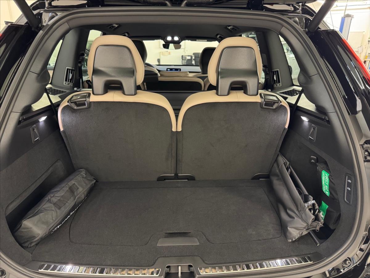 Volvo XC90 2,0 T8 AWD Plus Dark 0508 Volvo XC90 2,0 T8 AWD Plus Dark 0508