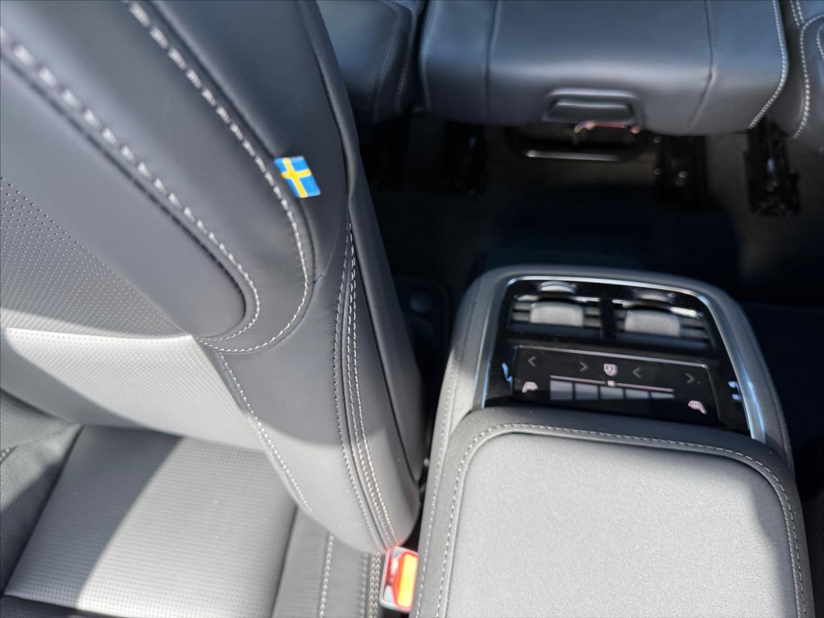 Volvo XC90 2,0 T8 Plus Dark 4695 Volvo XC90 2,0 T8 Plus Dark 4695
