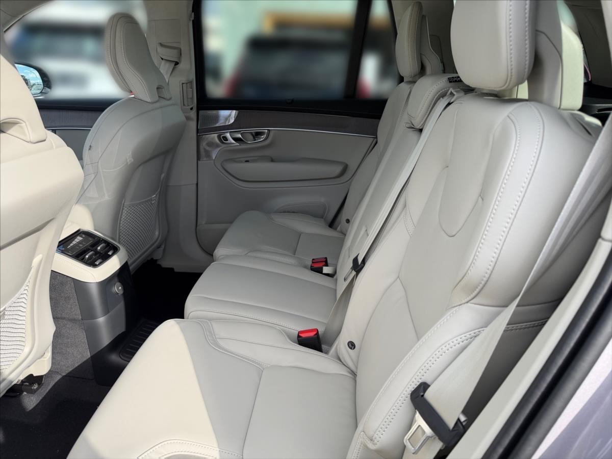 Volvo XC90 2,0 T8 Ultra Dark 1824 Volvo XC90 2,0 T8 Ultra Dark 1824