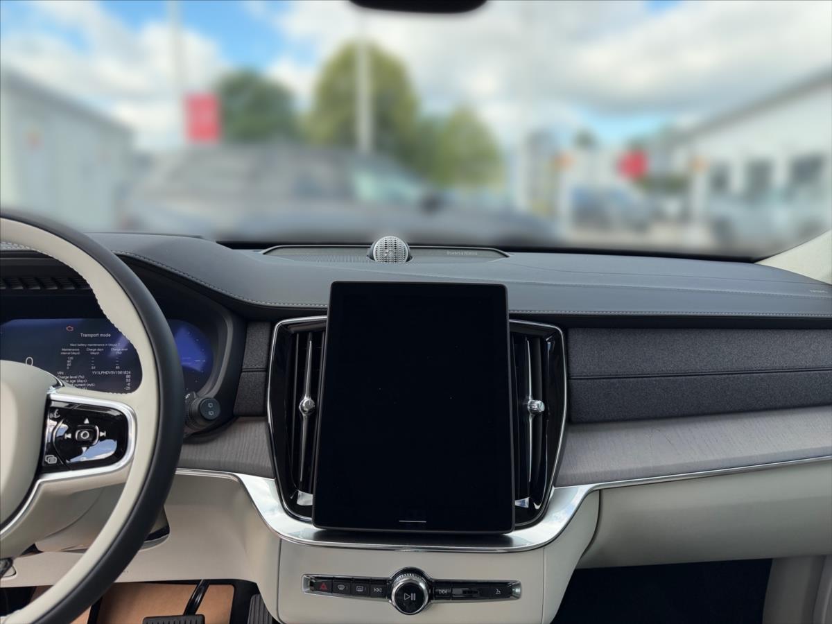 Volvo XC90 2,0 T8 Ultra Dark 1824 Volvo XC90 2,0 T8 Ultra Dark 1824