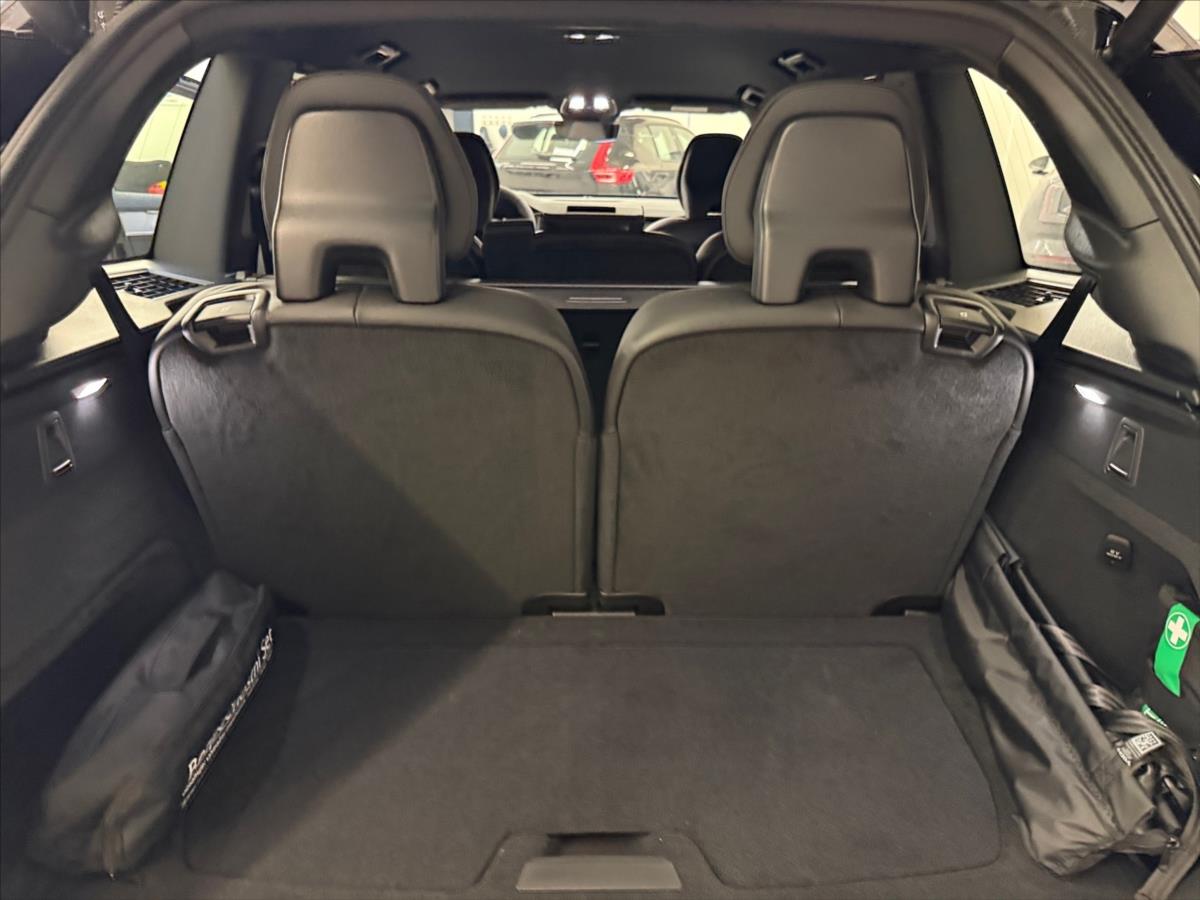 Volvo XC90 2,0 XC90B5 Black Edition 3624 Volvo XC90 2,0 XC90B5 Black Edition 3624