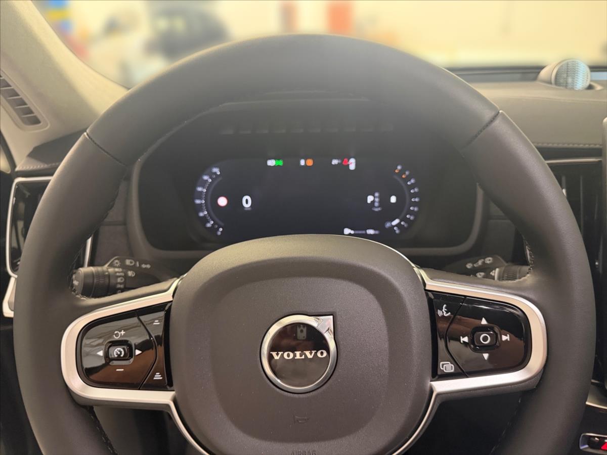 Volvo XC90 B5 Ultra Dark 2469 Volvo XC90 B5 Ultra Dark 2469